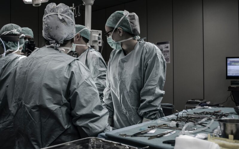 Fjärrkirurgi med 5G: Operationer på Distans Förklarade!