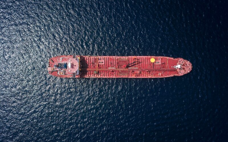 Komplett Guide till Autonoma fartyg: En ny era av Sjöfart och Logistik